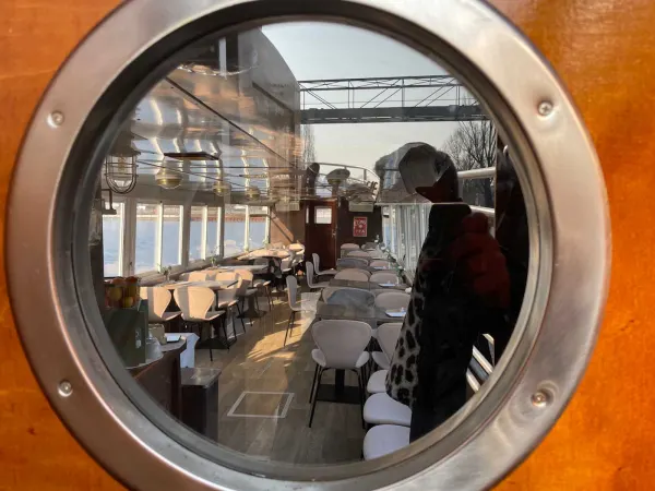 MS Saga Blick in den Salon